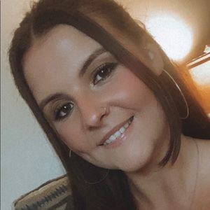 Meet your Posher, Carlee